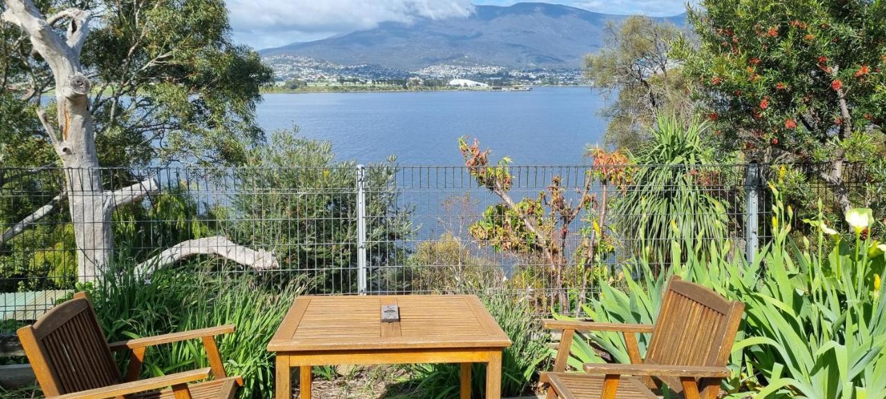 Waterfront Abode - 2 Bedrooms Hobart Eksteriør billede