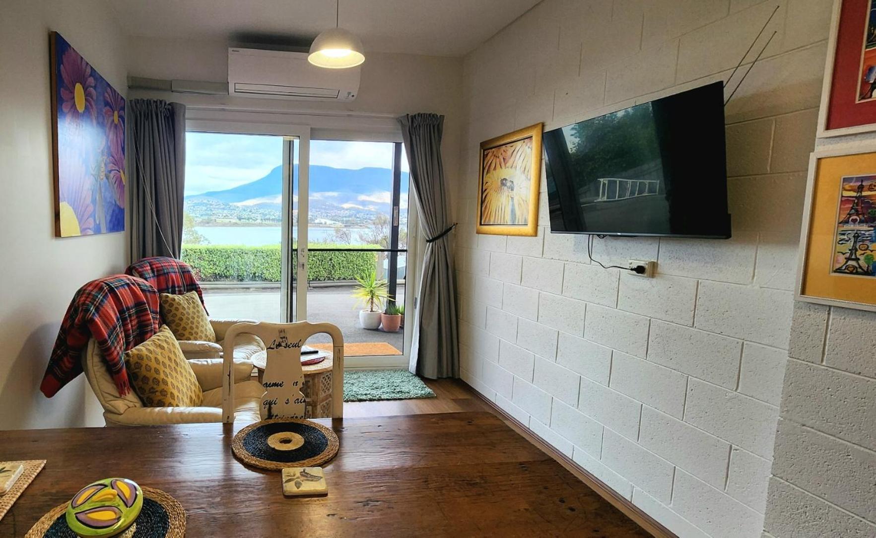 Waterfront Abode - 2 Bedrooms Hobart Eksteriør billede